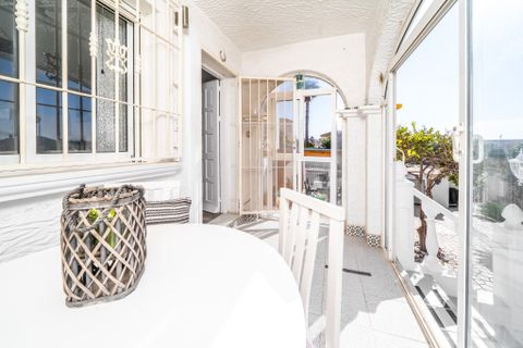 Villa a La Marina, Alicante, La Marina - € 175.000 | Ref: 6052VA - foto 12